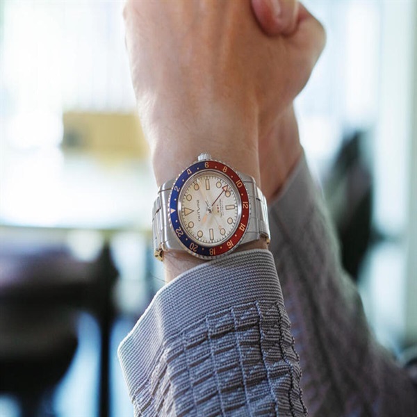 OUTLINE ジーエムティー｜オンタイム・ムーヴ 公式オンラインストア