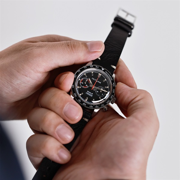 OUTLINE ツーレジスタークロノ｜オンタイム・ムーヴ 公式オンラインストア